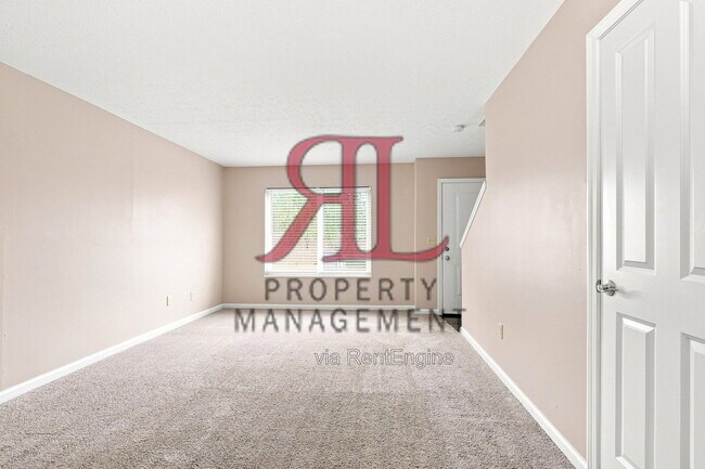 Foto del edificio - 5502 Kenneylane Blvd