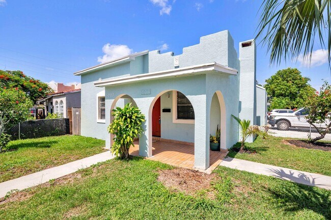Building Photo - 5003 Garden Ave