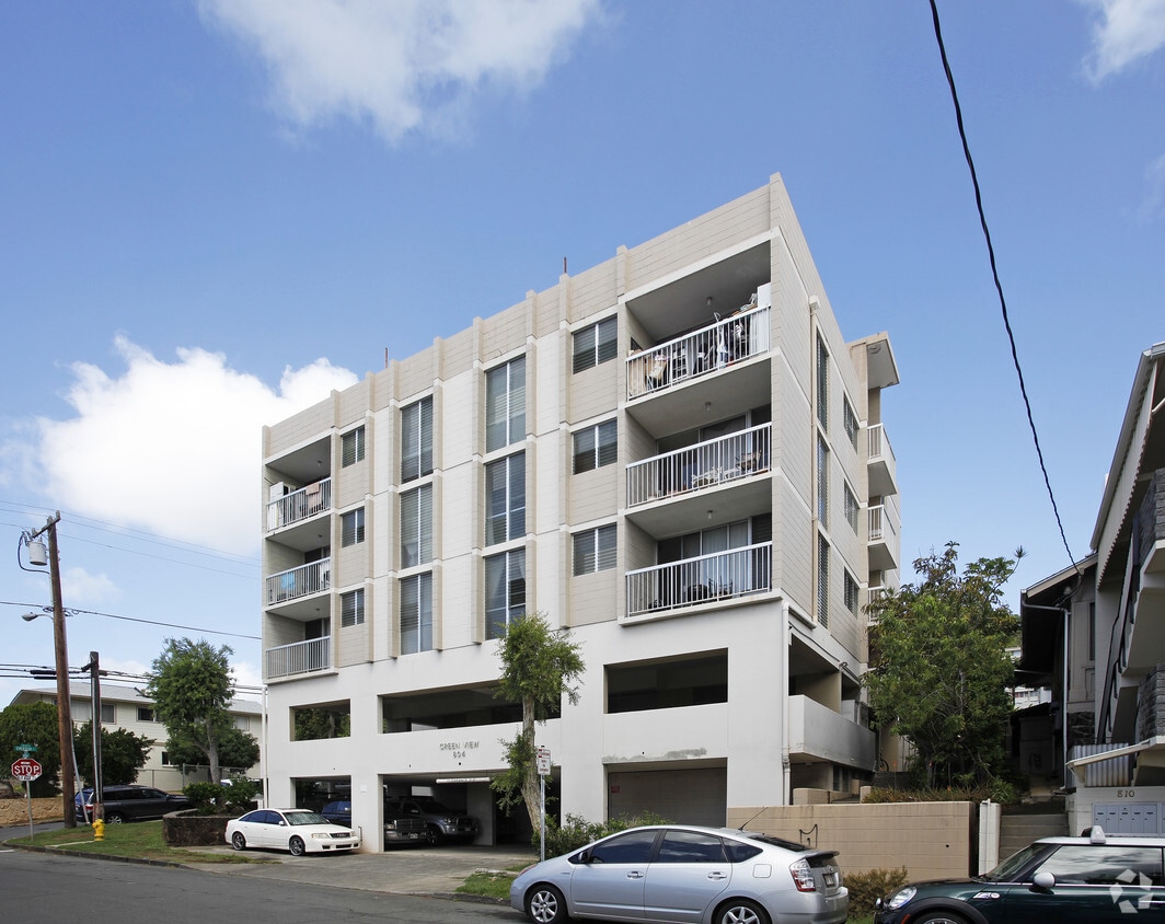 Building Photo - Green View