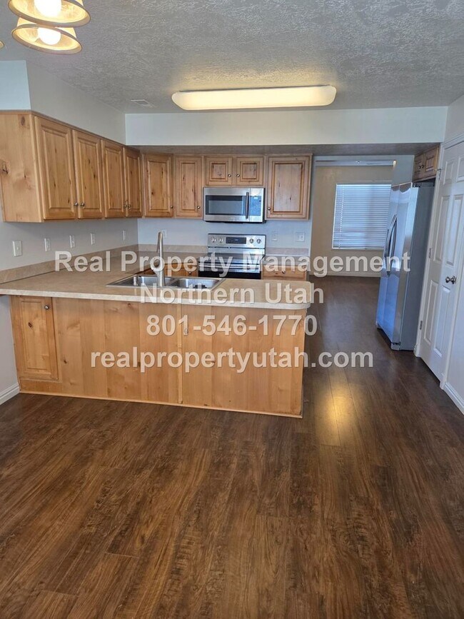 Foto del edificio - Cute 2 Bedroom Townhome in South Ogden Available