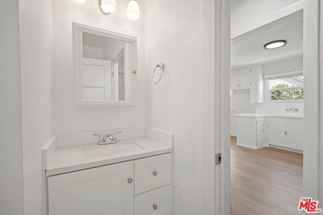 Building Photo - 1563 E Elizabeth St