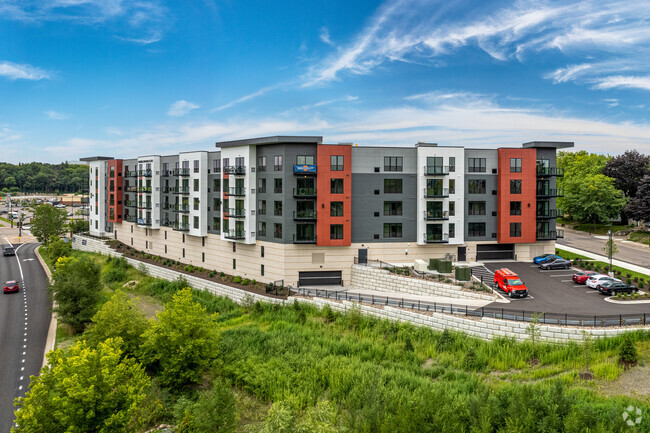 Foto del edificio - Parker Station Flats