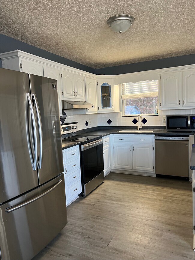 Foto del edificio - 281 Cherrywood Cir