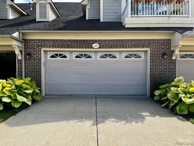 Building Photo - 45493 N Stonewood Rd