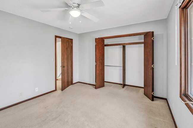 Building Photo - $1,325 Rent: Maintenance Free Living in a ...