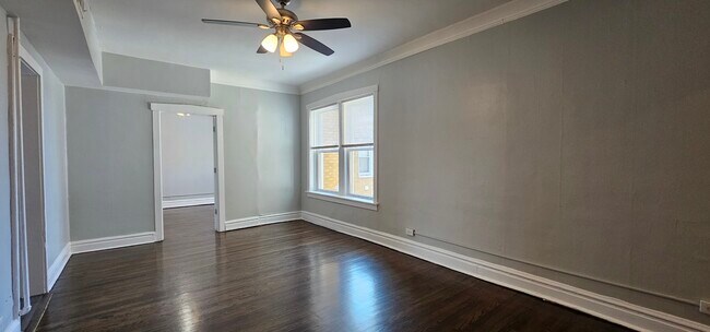Foto del edificio - 4751 N Monticello Ave