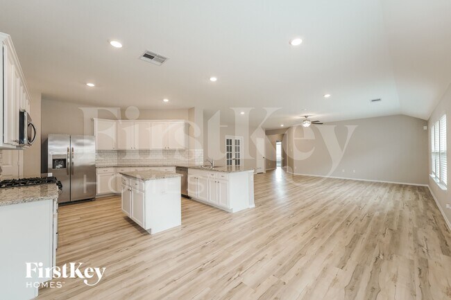 Building Photo - 3211 Calla Lily Trl