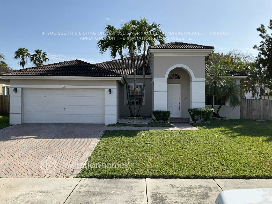 Foto principal - 15584 SW 151st St