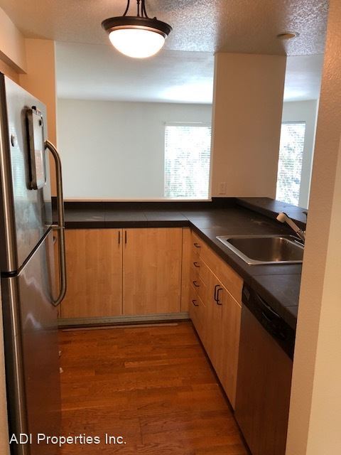 Building Photo - 2 br, 2 bath House - 1535 SW Clay Street #106