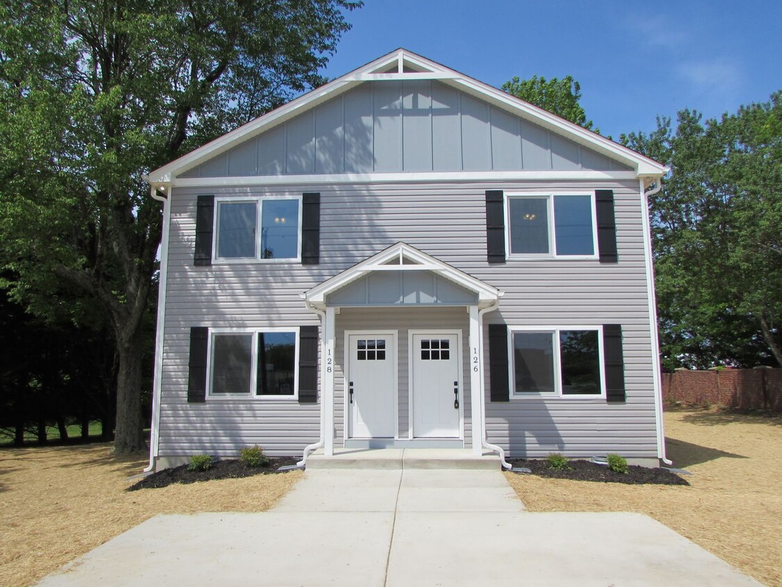 Primary Photo - Brand new 3 bed/2.5 bath duplex located in...