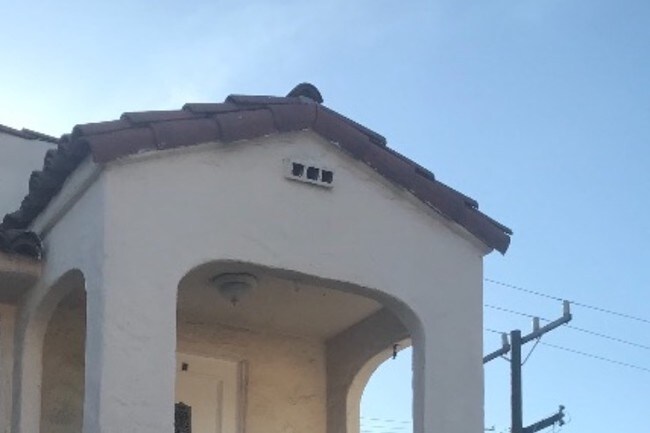 Building Photo - 3120 Broadway