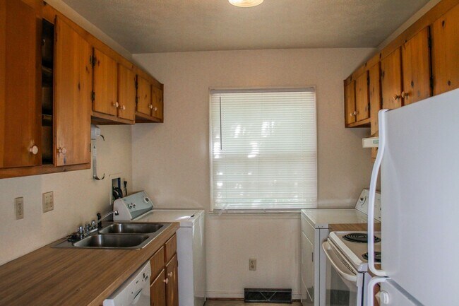 Foto del edificio - 115 Hammond St