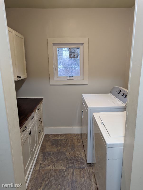 Building Photo - 3 br, 2 bath House - 127 Spring St