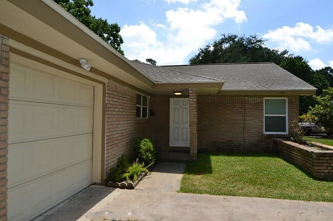 Building Photo - 6022 Moonmist Dr