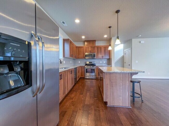 Building Photo - Four Bedrooms in Sherwood!