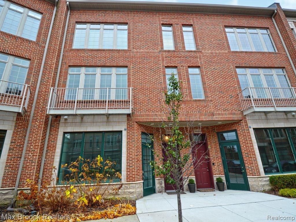 2022 Hazel St, Birmingham, MI 48009 Condo for Rent in Birmingham, MI