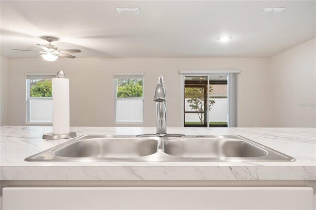 Building Photo - 669 Grand Reserve Dr