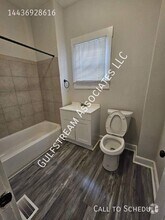 Building Photo - 3030 Belmont Ave