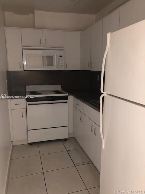 Foto del edificio - 4855 NW 7th St