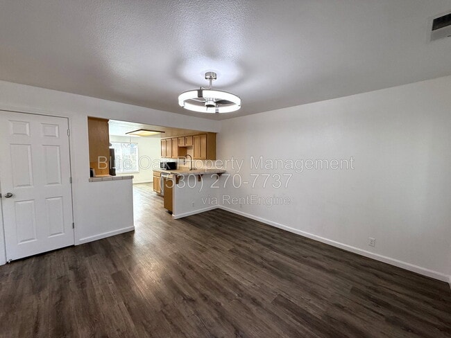 Building Photo - 39 Skywalker Ct