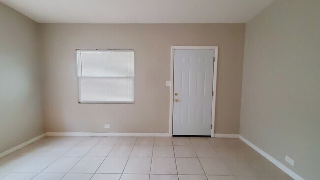 Building Photo - 3916 W La Salle St Tampa, FL 33607 January...