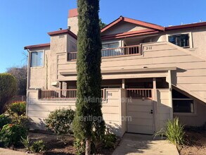 Building Photo - 7 Lancaster Cir