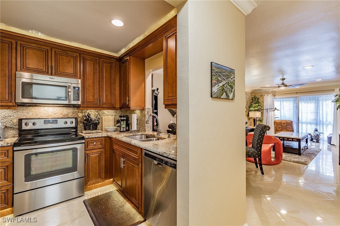 Foto principal - 1519 Cape Coral Pkwy W