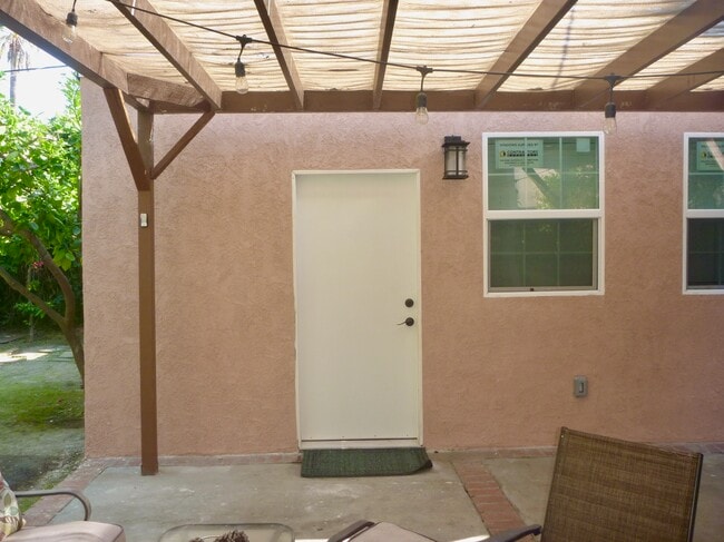 Building Photo - 1110 S Wooster St