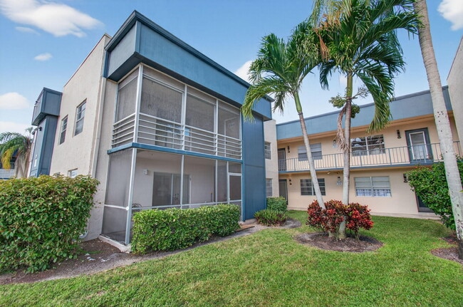 Building Photo - 180 Flanders C