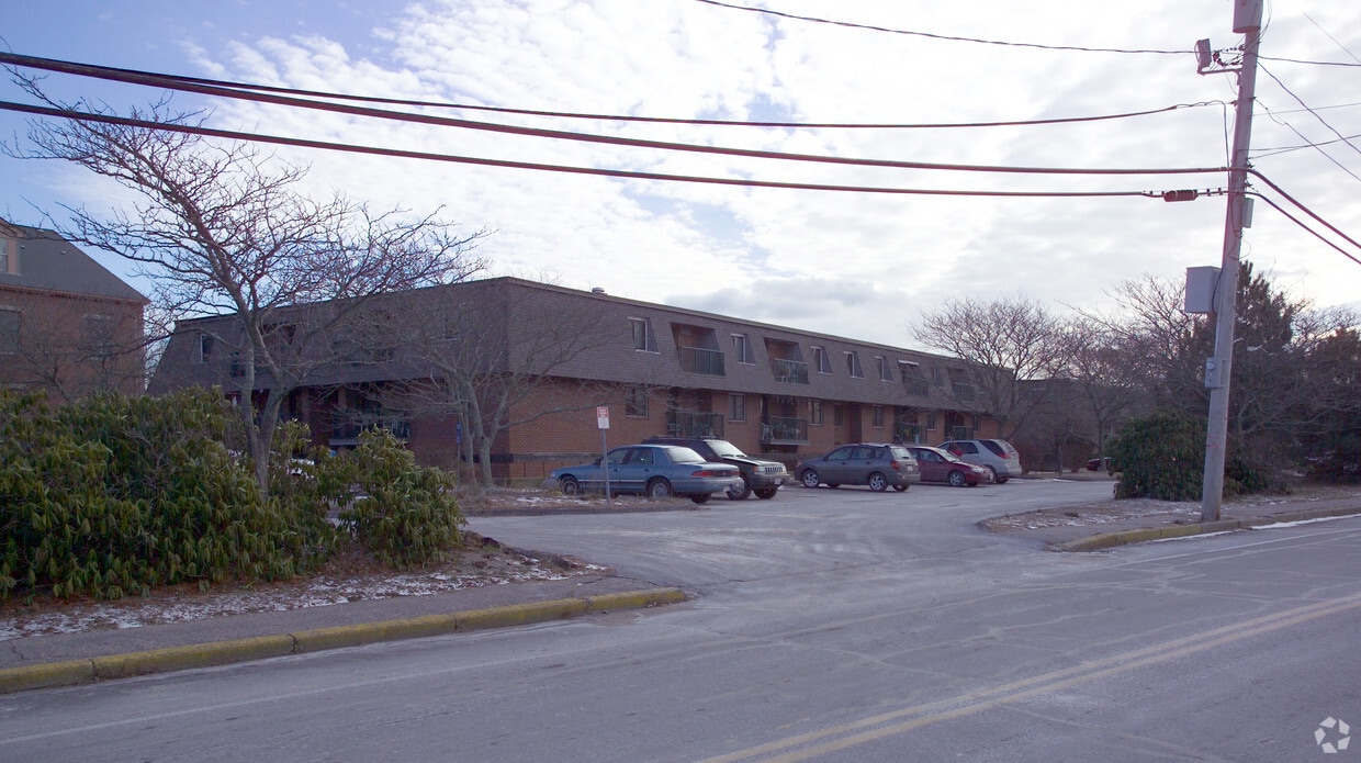 Primary Photo - 32-54 Sea St Ext