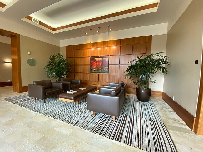 Foto del edificio - Fantastic 11th Floor Westerly Condo with C...