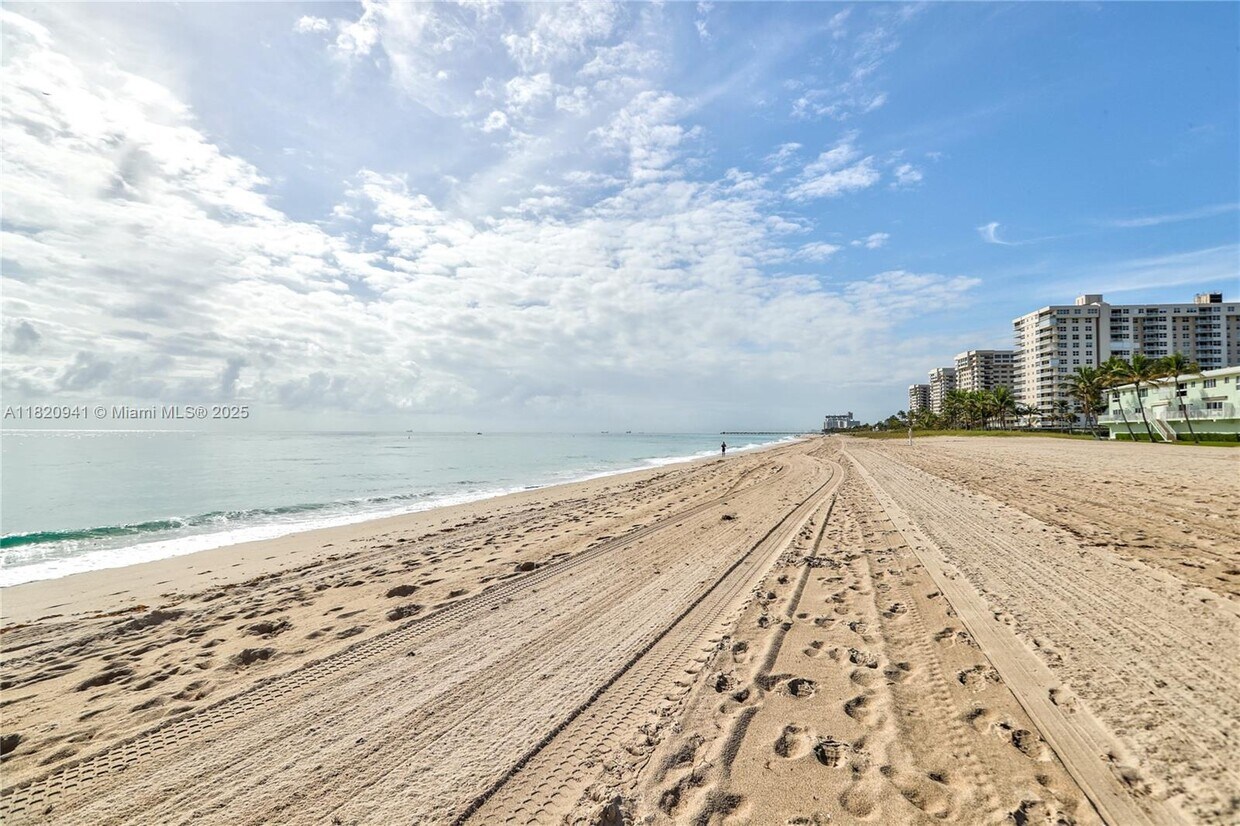 Foto principal - 5450 N Ocean Blvd