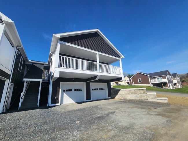 Building Photo - 69 Ivan Dr