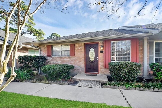 Foto del edificio - 12 E Tri Oaks Ln