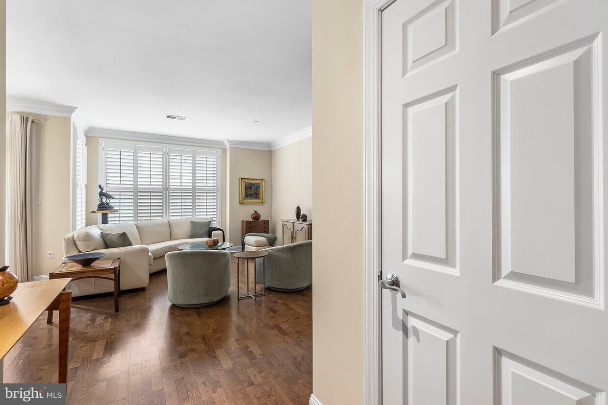 Foto principal - 120 Sibley Ave
