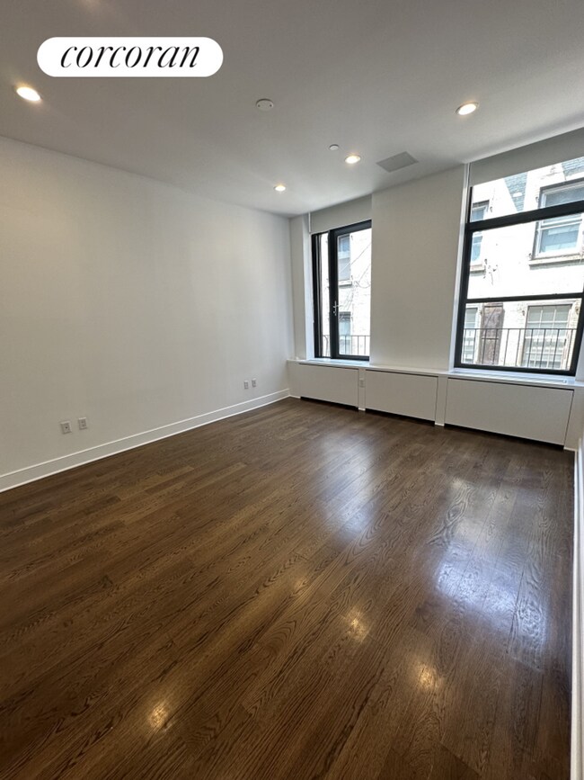 Building Photo - 121 Wooster St