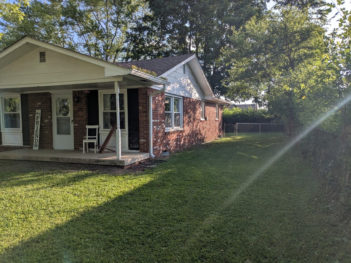 Primary Photo - 7718 Southfield Dr