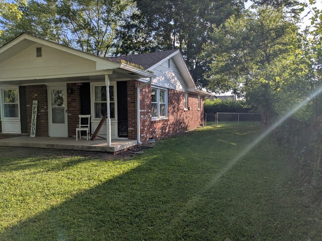 Building Photo - 7718 Southfield Dr