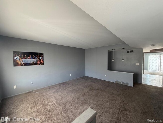 Building Photo - 34639 Richard O Dr