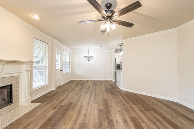 Building Photo - 23 Pamela Ln