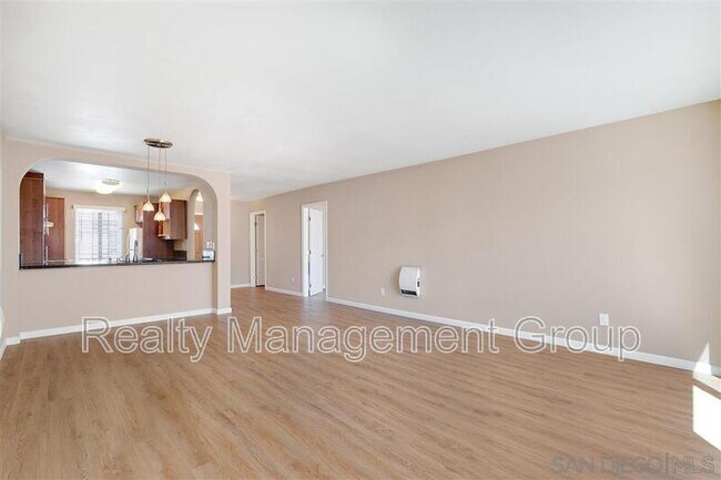 Foto del edificio - 4169 Mt Alifan Dr
