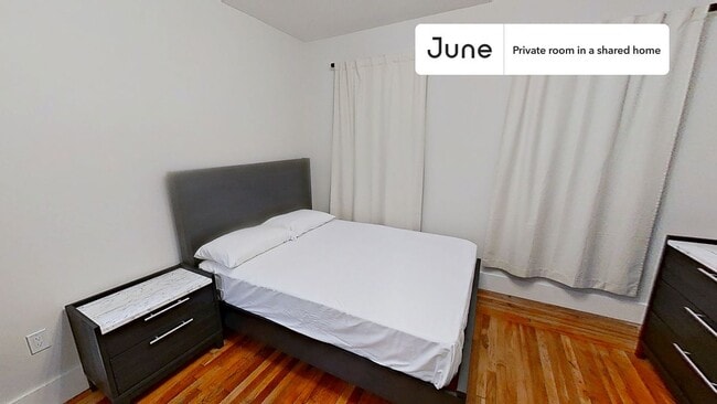 Building Photo - Room in Shared 5 bed/2 bath home