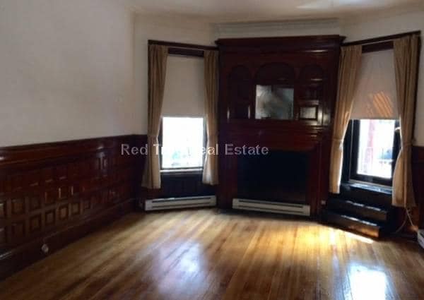 Building Photo - 1061 Beacon St