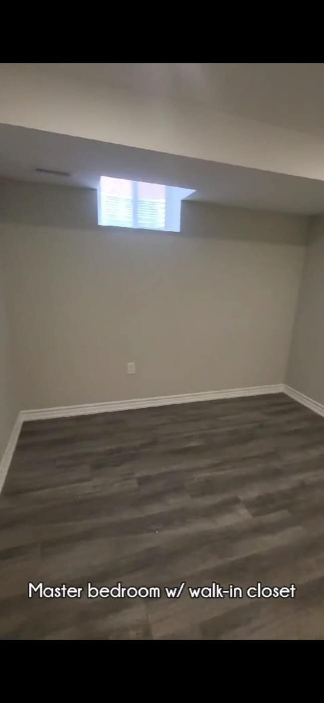 Building Photo - 5571 Loonlake Av