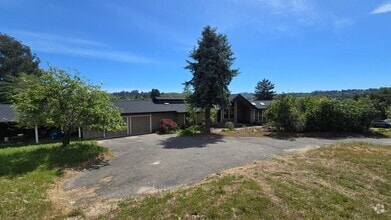 Building Photo - 1365 Watertrough Rd