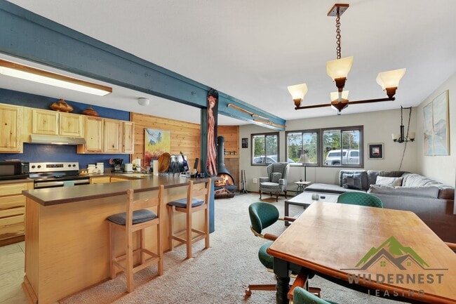 Foto del edificio - Deck Gore Condo - WINTER RENTAL-2 Bedroom/...