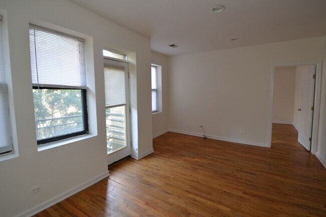 Foto del edificio - 911 W Dakin St