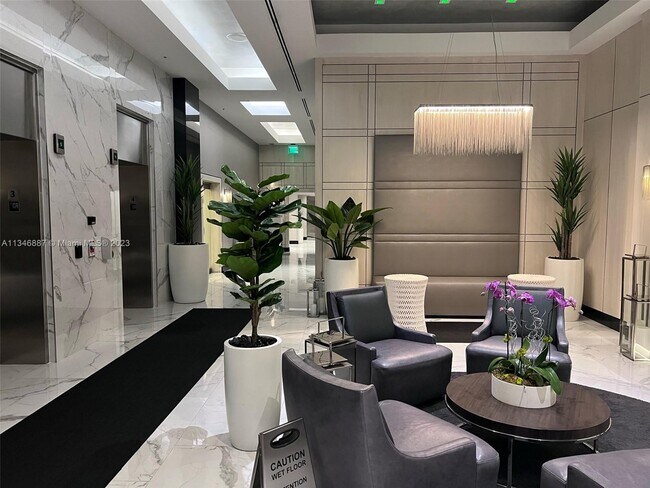 Foto del edificio - 185 SE 14th Terrace