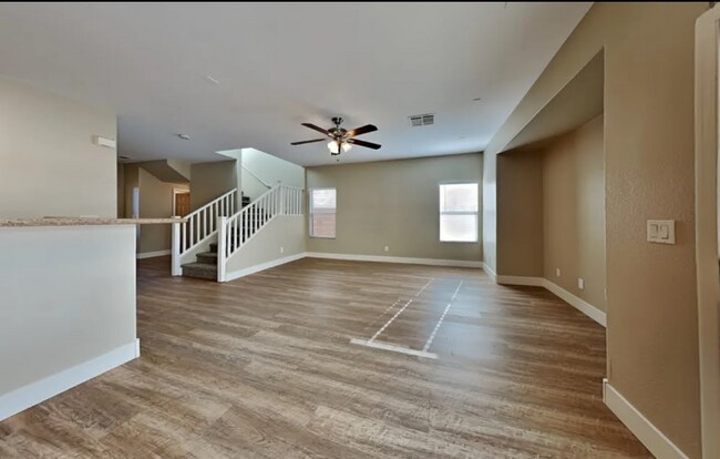 Foto del edificio - 6323 Blushing Willow St