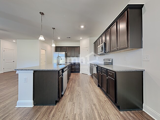 Building Photo - 320 Azore Way